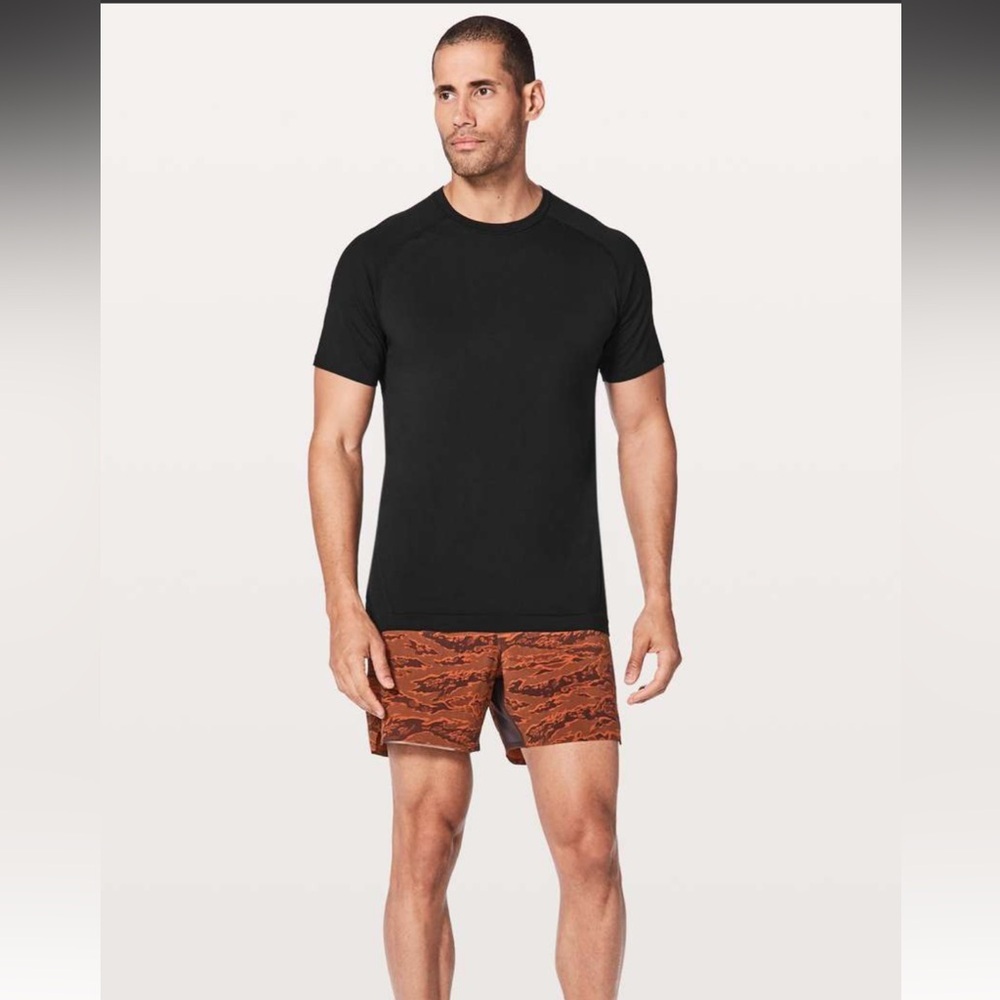 Lululemon Surge Short Linerless 5" - Large